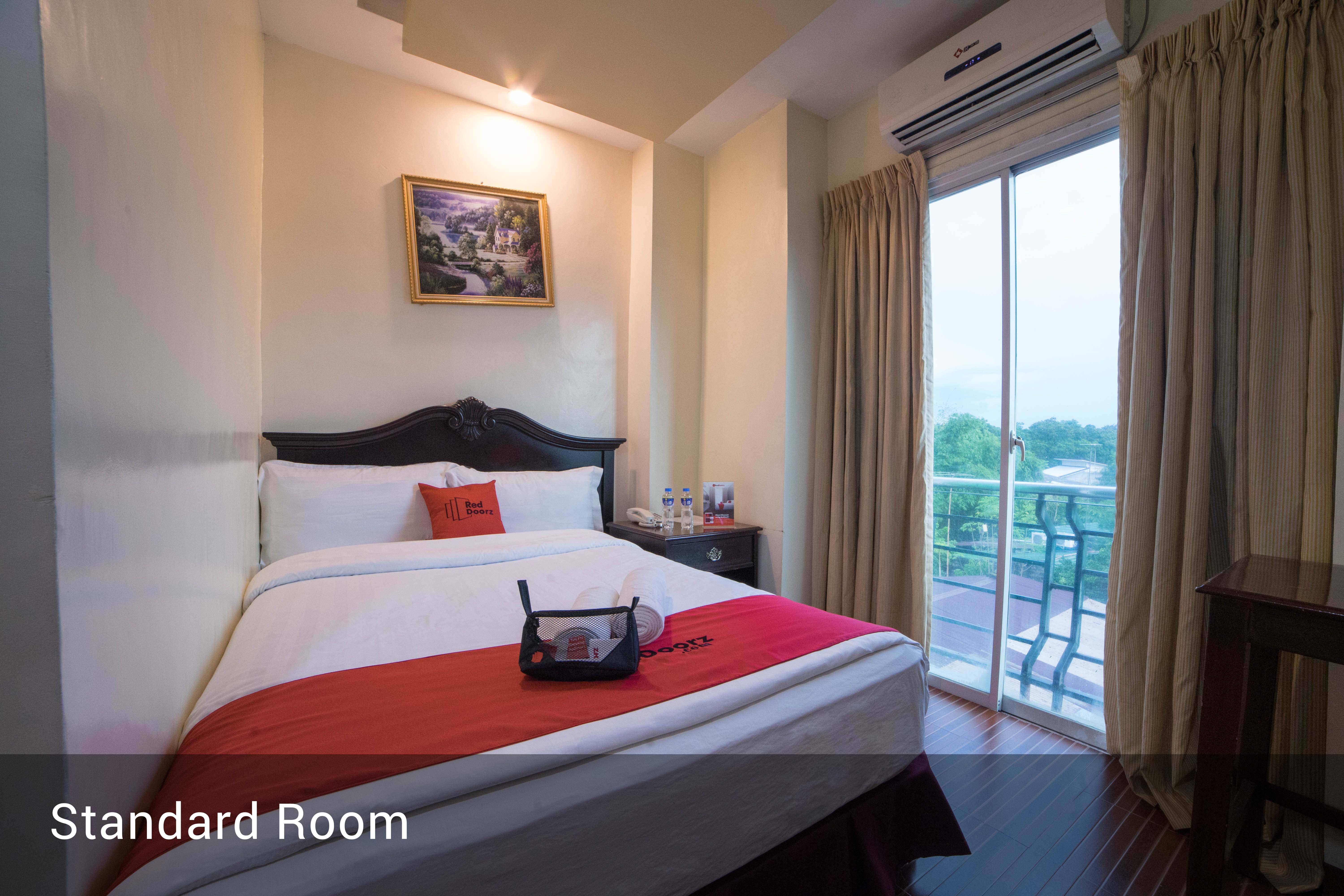 Reddoorz Plus @ Balibago Angeles City Ngoại thất bức ảnh