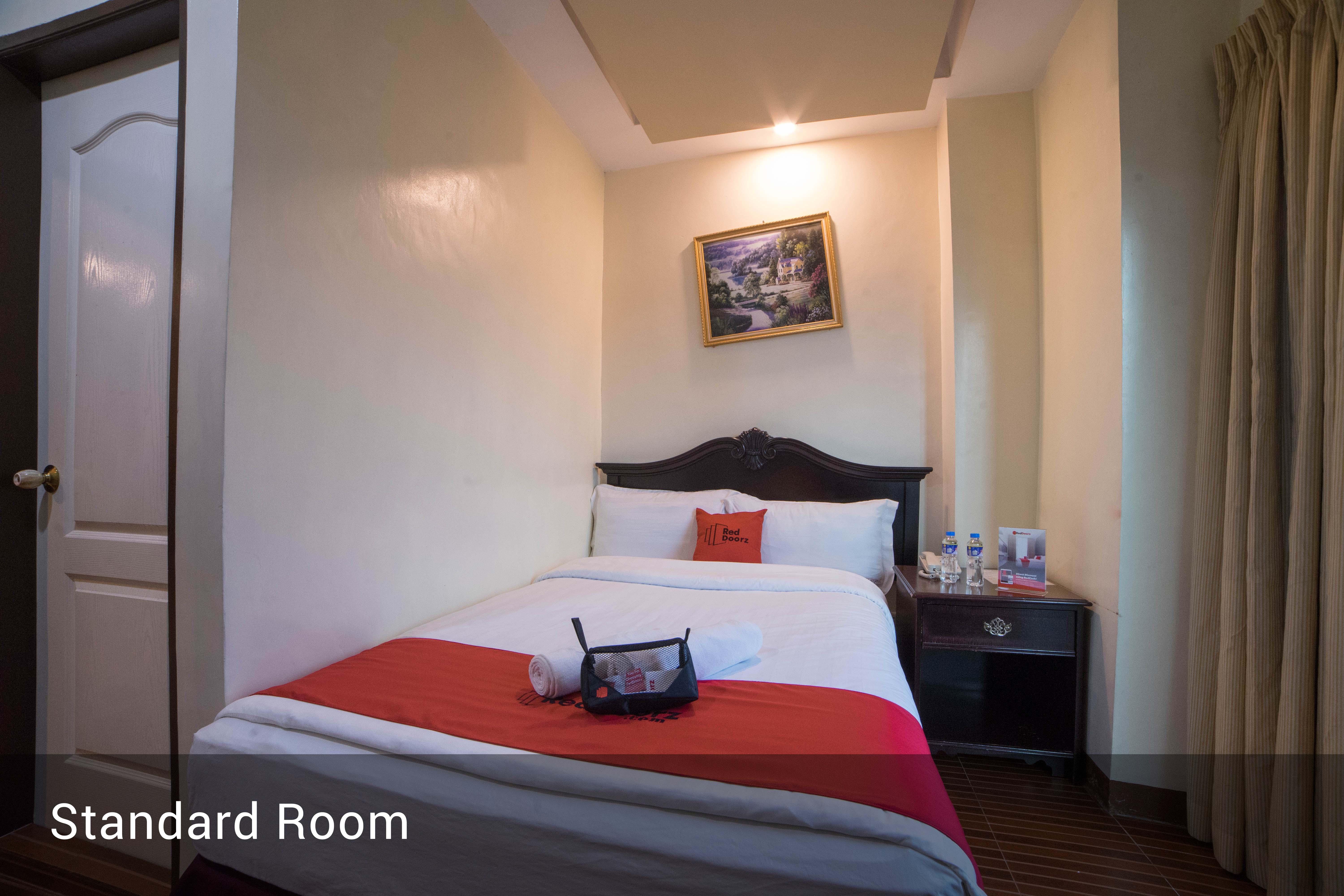 Reddoorz Plus @ Balibago Angeles City Ngoại thất bức ảnh