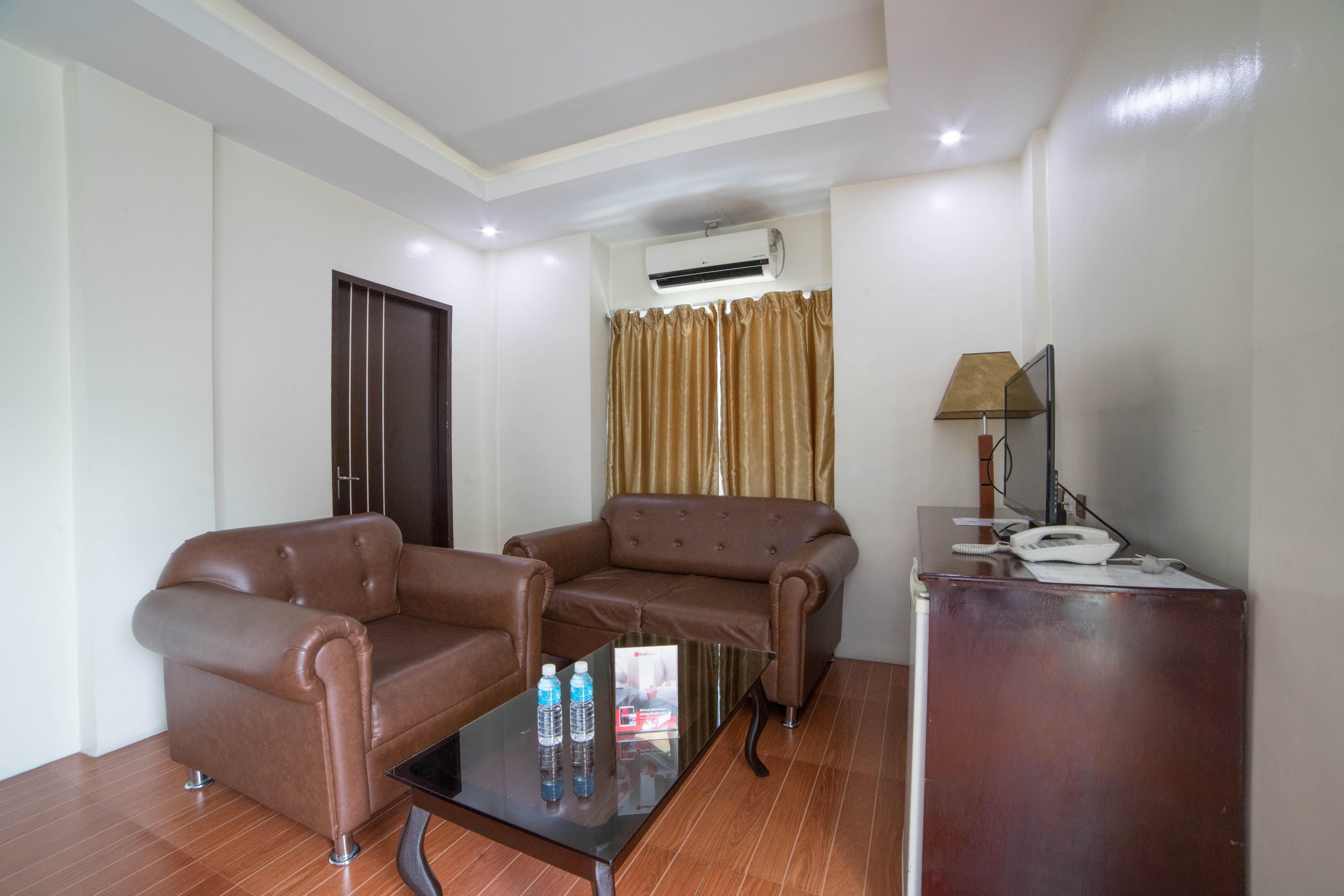 Reddoorz Plus @ Balibago Angeles City Ngoại thất bức ảnh