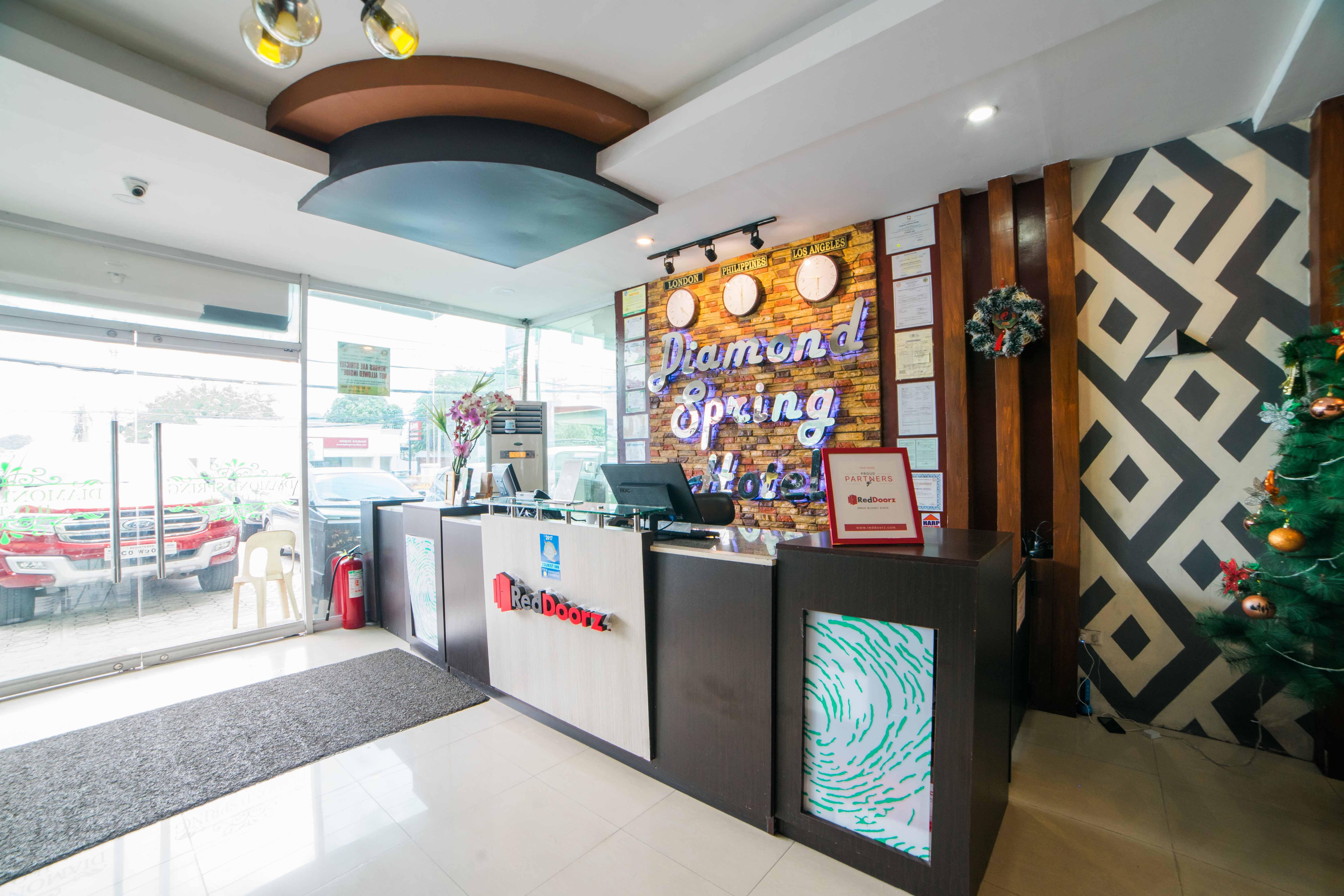 Reddoorz Plus @ Balibago Angeles City Ngoại thất bức ảnh