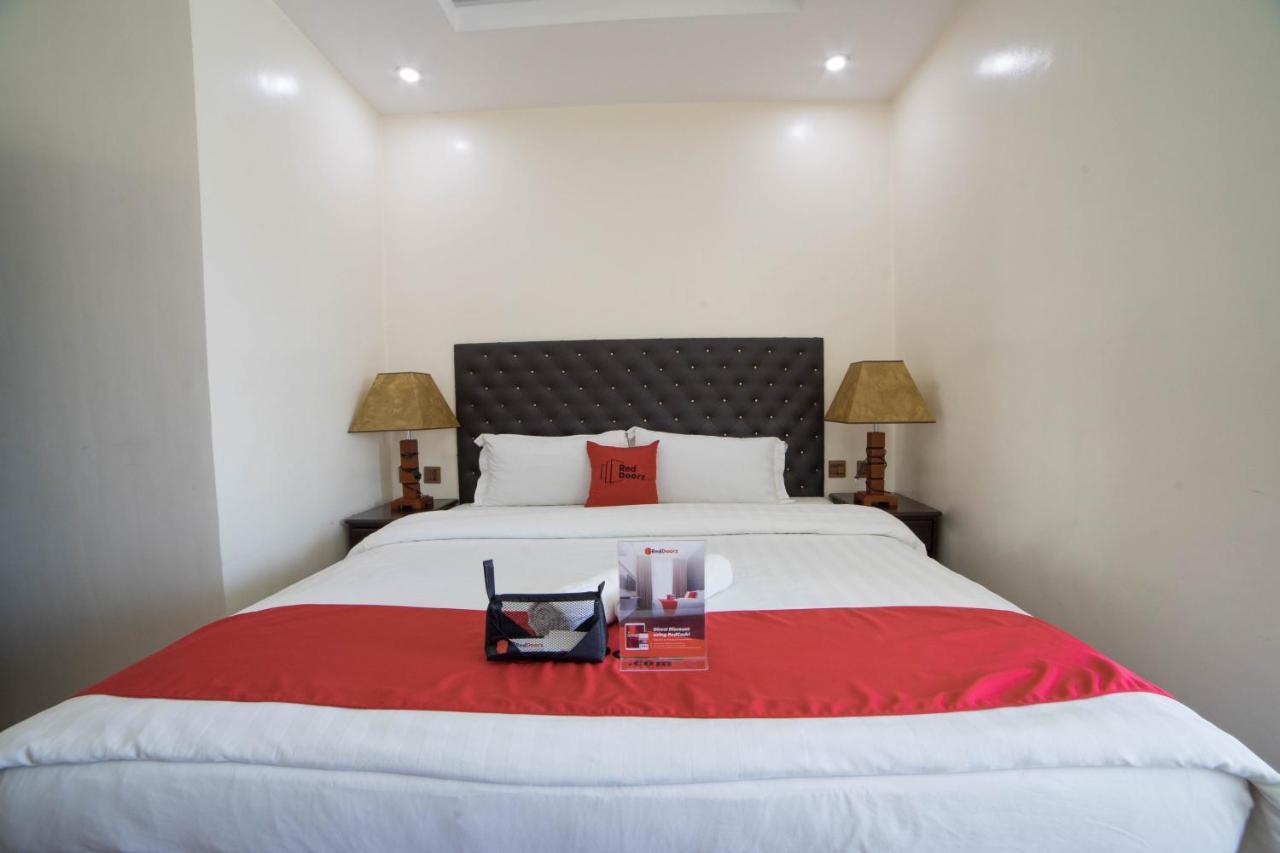 Reddoorz Plus @ Balibago Angeles City Ngoại thất bức ảnh