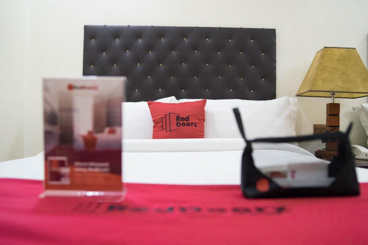 Reddoorz Plus @ Balibago Angeles City Ngoại thất bức ảnh